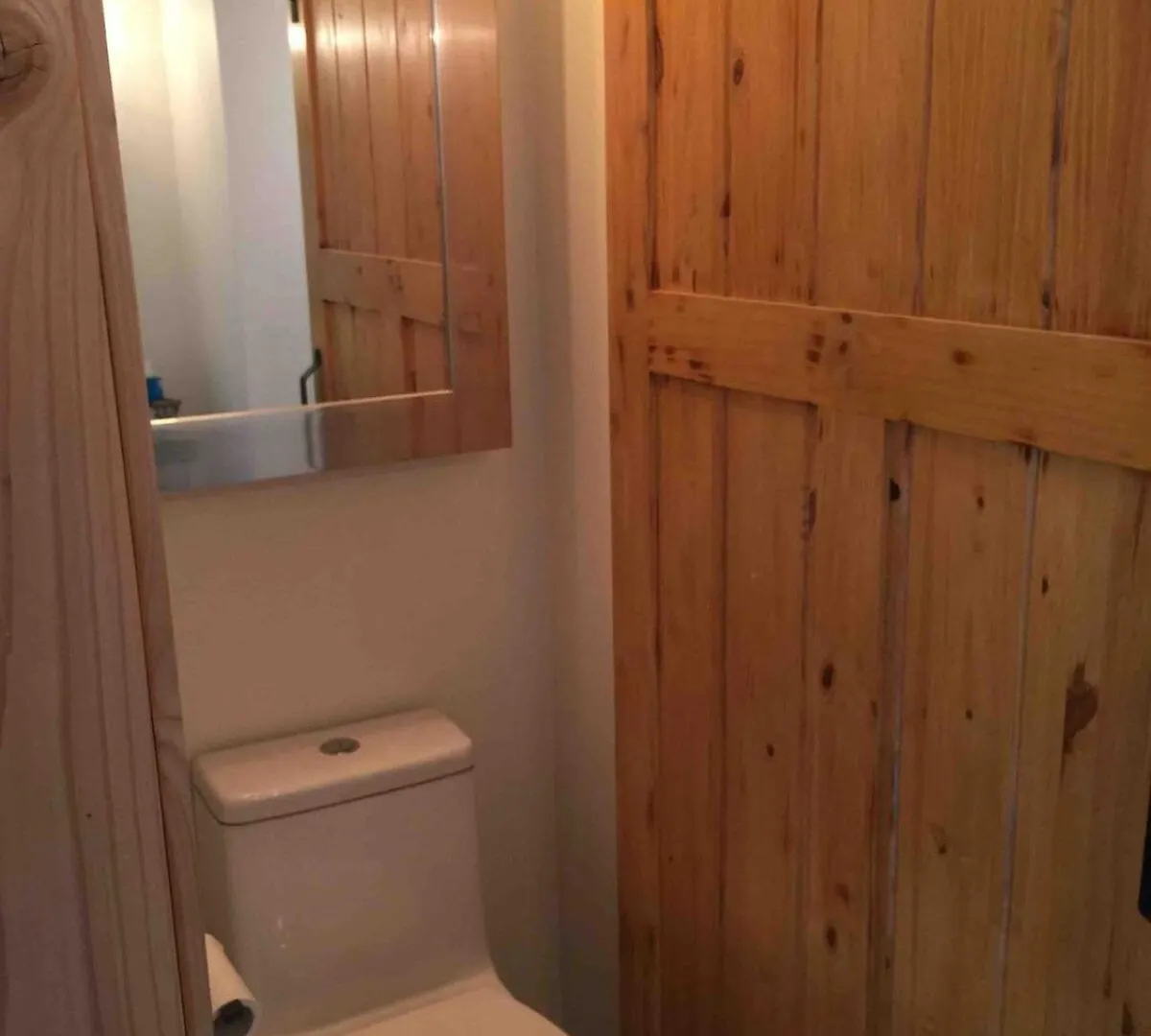 Gabriola Cottage With Gorgeous Garden Near Ocean 0*,